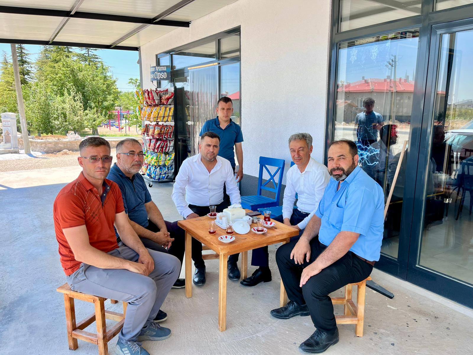 Eskil Belediye Başkanı Mustafa Zavlak, İlçe Başkanı Bayram Yalvaç ile