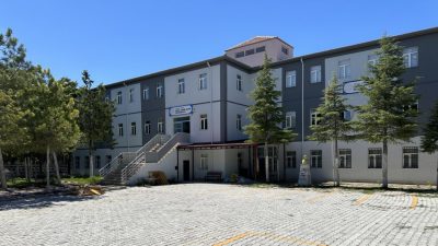 Eskil İlçe Milli Eğitim Müdürlüğü’ne bağlı Eskil İmam Hatip Ortaokulu,