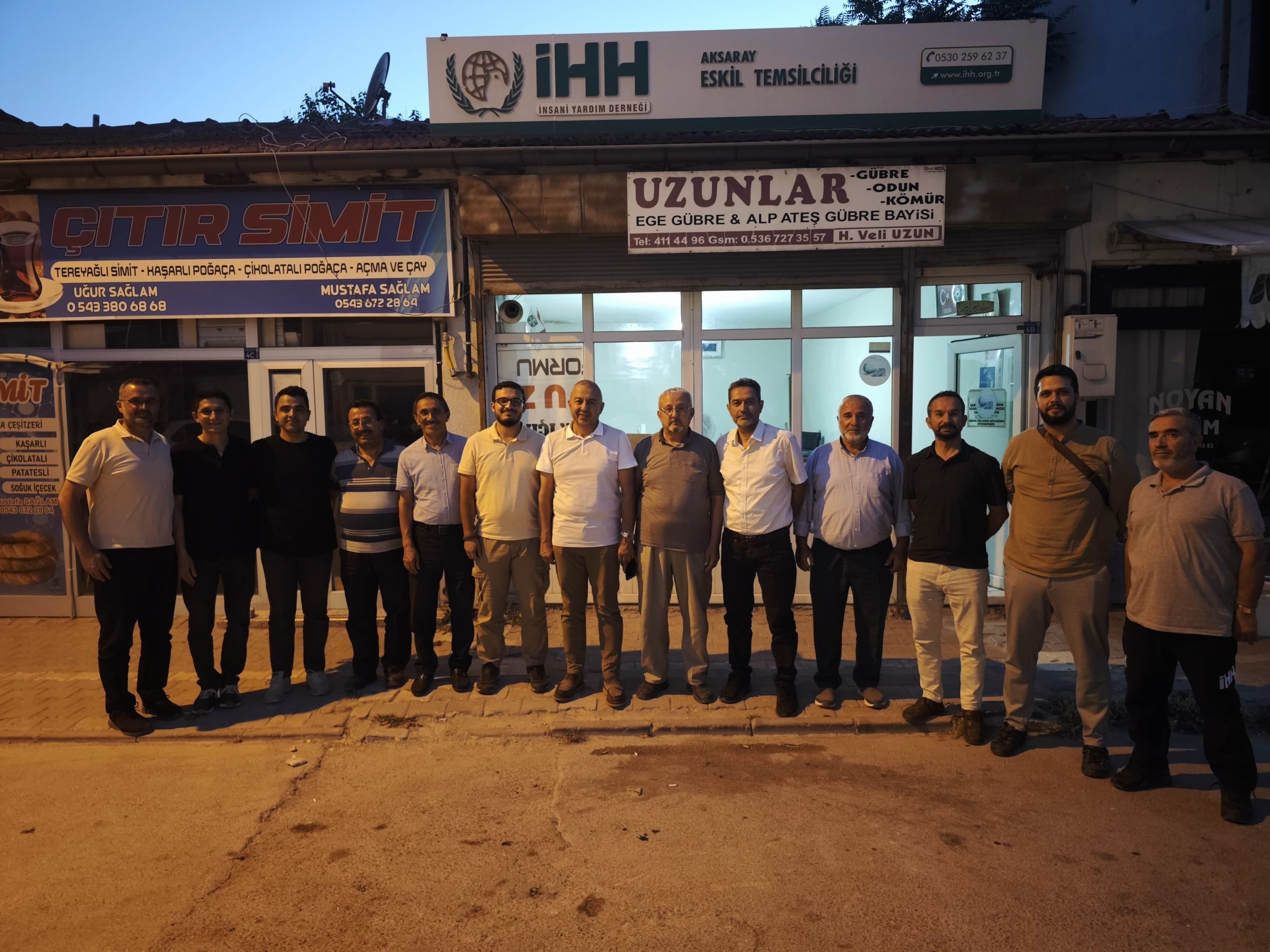 Aksaray İHH İnsani Yardım Derneği Başkanı Eyüp Dağdaş ve beraberindeki