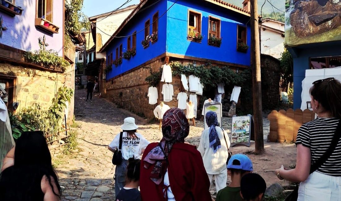 Aksaraylı Çocuklara yaz hediyesi: Eskişehir ve Bursa’da dolu dolu bir keşif yolculuğu Aksaray Aile ve Sosyal Hizmetler İl Müdürlüğü, 2025 yılının “Aile