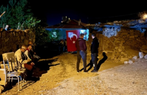  Eskişehir'in Seyitgazi ilçesinde çıkıp Afyonkarahisar'a sıçrayan orman yangınında şehit olan