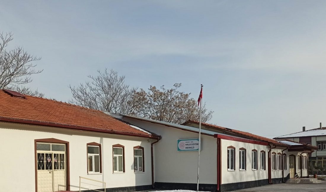Eskil Halk Eğitim Merkezi, yaz dönemine özel olarak ortaokul öğrencilerine