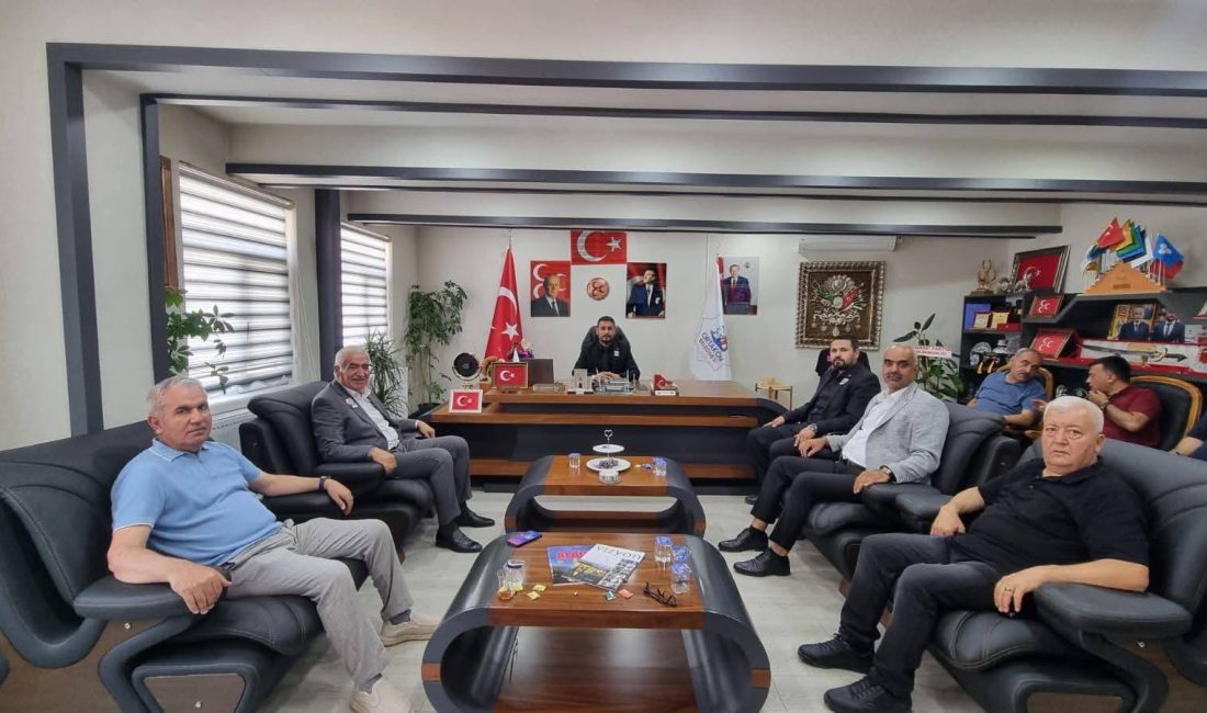 Milliyetçi Hareket Partisi Aksaray Milletvekili Ramazan Kaşlı ve beraberindeki heyet,