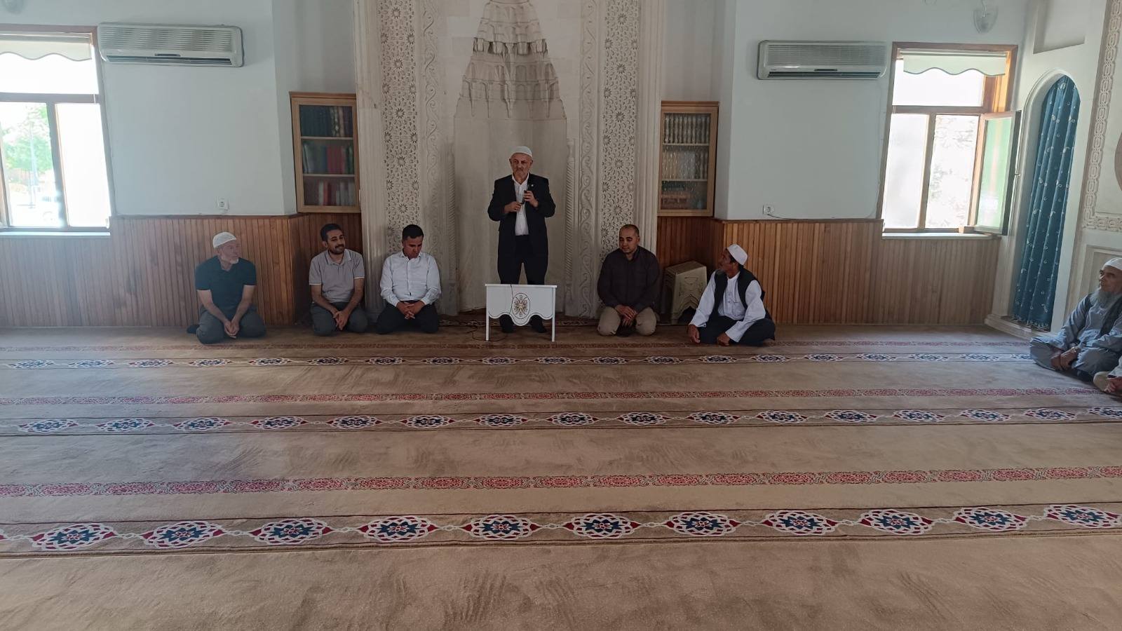Aksaray İl Müftüsü Veysel Işıldar’ın ev sahipliğinde Aliağa Camii’nde düzenlenen