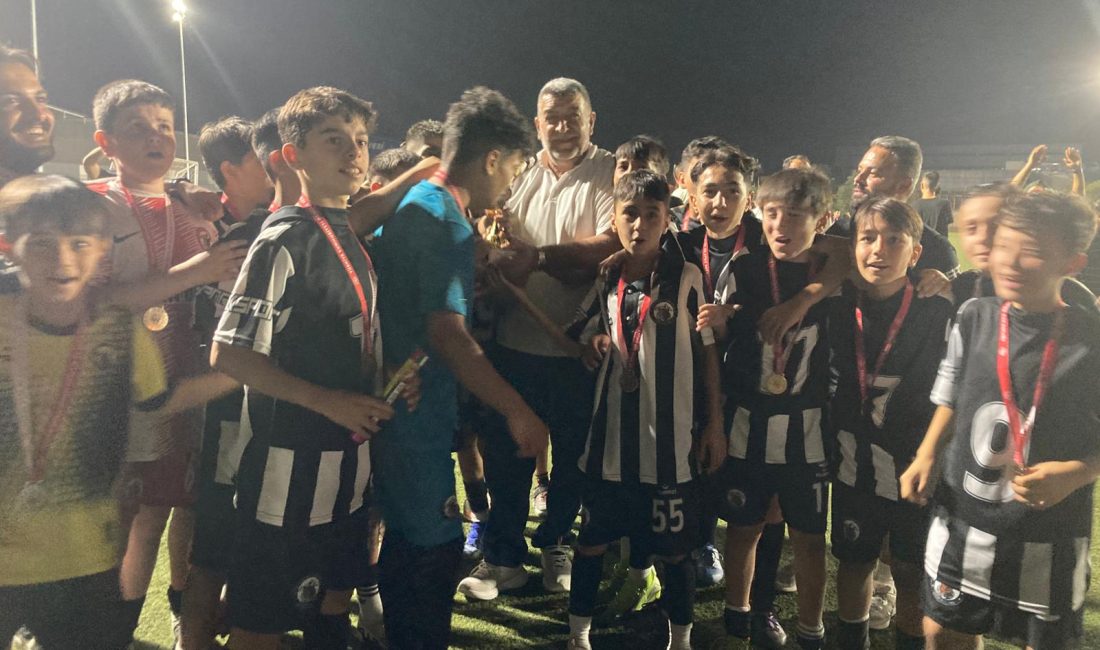 Aksaray’da amatör sporun kalbinin attığı U12 Futbol Ligi’nde sezon tamamlandı.