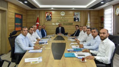 Aksaray Vali Yardımcısı ve Genel Sekreteri olarak göreve başlayan Samet