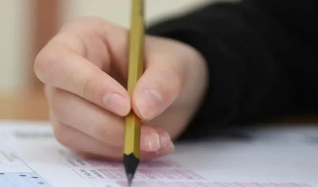 Yükseköğretim Kurumları Sınavı (YKS) tercih süreci için heyecanlı bekleyiş sona