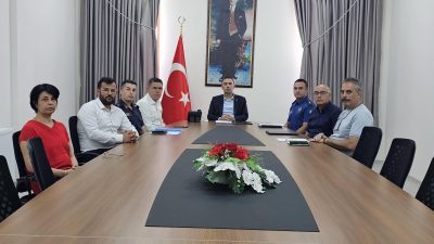 Sultanhanı Kaymakamı Bilal Göksun’un başkanlığında, Belediye Başkanı Fahri Solak ve