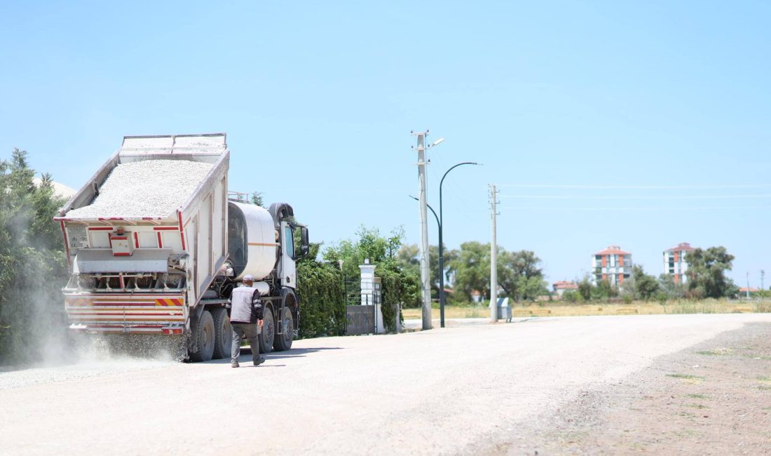 Aksaray Belediyesi, şehir içi ulaşım altyapısını güçlendirme çalışmalarını aralıksız sürdürüyor.
