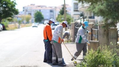 Aksaray Belediyesi, daha yaşanabilir bir şehir için temizlik çalışmalarını aralıksız