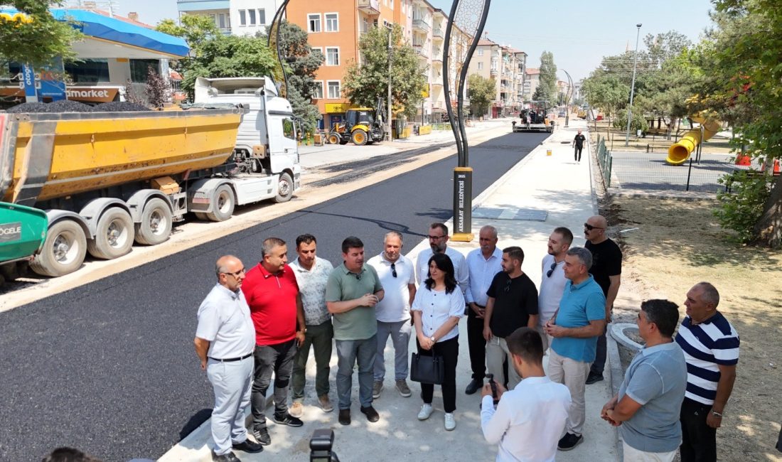 Belediye Başkanı Dr. Evren Dinçer, Büyük Bölcek Caddesi’ndeki çalışmaları inceledi.