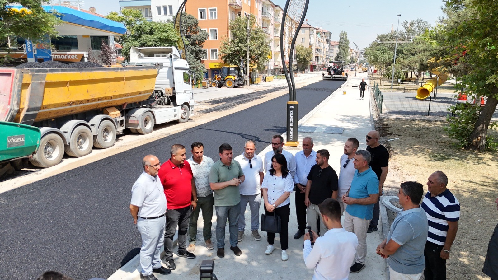 Belediye Başkanı Dr. Evren Dinçer, Büyük Bölcek Caddesi’ndeki çalışmaları inceledi.