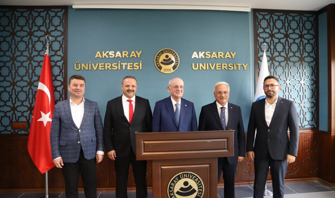 Aksaray'a gelerek  Aksaray Üniversitesi’nde 15 Temmuz Demokrasi ve Millî Birlik