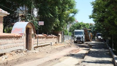 Aksaray Belediyesi tarafından şehir içerisinde gerçekleştirilen yol çalışmalarına bir yenisi