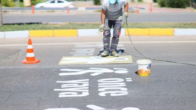Aksaray Belediyesi, şehir içi ulaşımda yayaların güvenliğini artırmak amacıyla Cumhuriyet