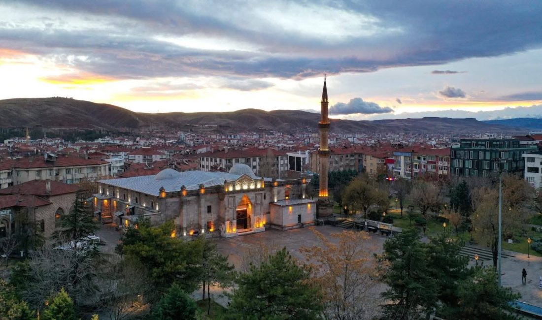 Aksaray Üniversitesi Rektörü Prof. Dr. Alpay Arıbaş, tarım ve sanayiden