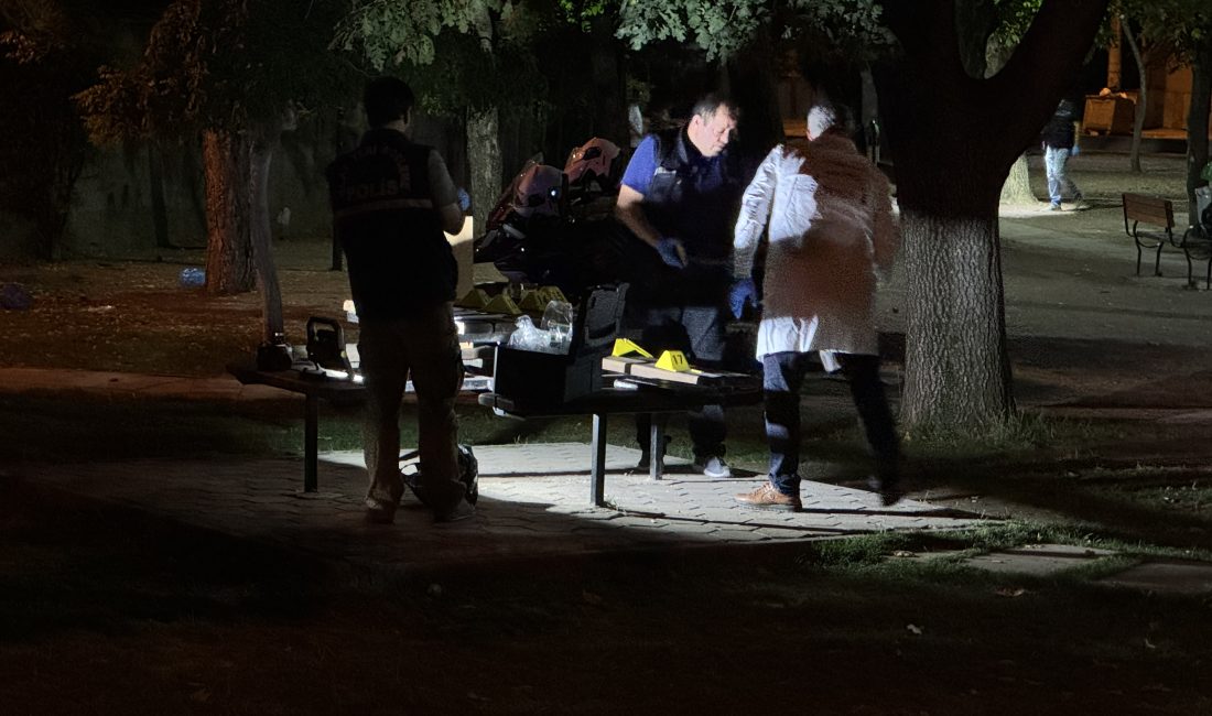 Eskişehir'in Tepebaşı ilçesinde silahlı kavga çıktı. Çıkan kavgada 1 kişi