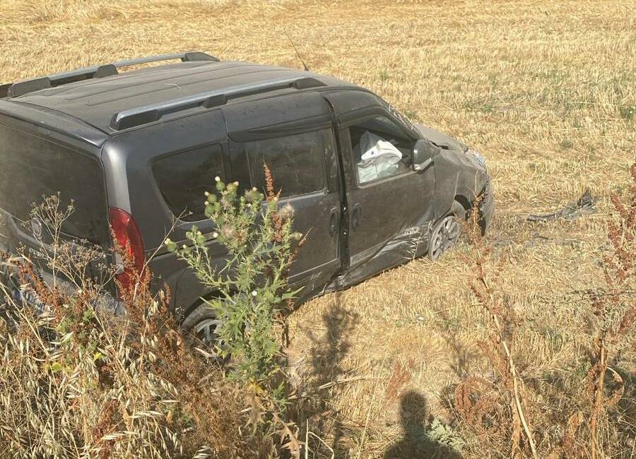 Konya'nın Seydişehir ilçesinde yaşanan olayda şarampole devrilen hafif ticari araçtaki