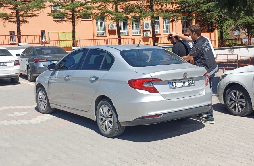 Konya'nın Seydişehir ilçesinde İlçe Emniyet Müdürlüğü  tarafından düzenlenen uyuşturucu operasyonunda