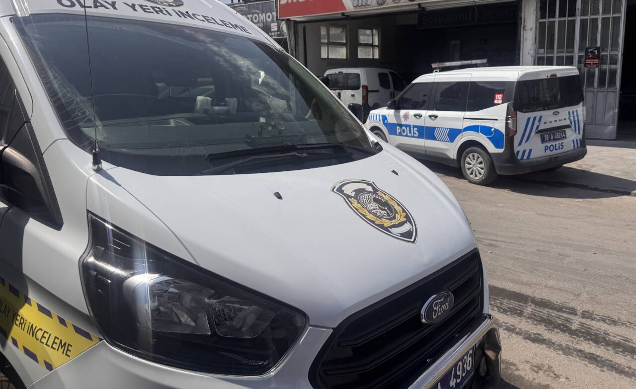 Kayseri'nin Kocasinan ilçesinde yaşanan olayda silahlı kavga çıktı. Kavgada  1