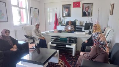 AK Parti Aksaray İl Kadın Kolları, şehirdeki temasları kapsamında Aile