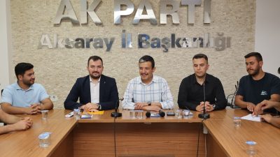 AK Parti Aksaray İl Başkanlığı’nda düzenlenen haftalık olağan İl Gençlik