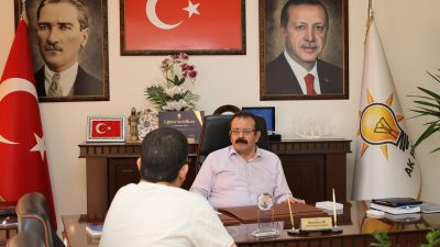AK Parti Aksaray İl Başkanlığı, vatandaşlarla birebir temas kurarak onların