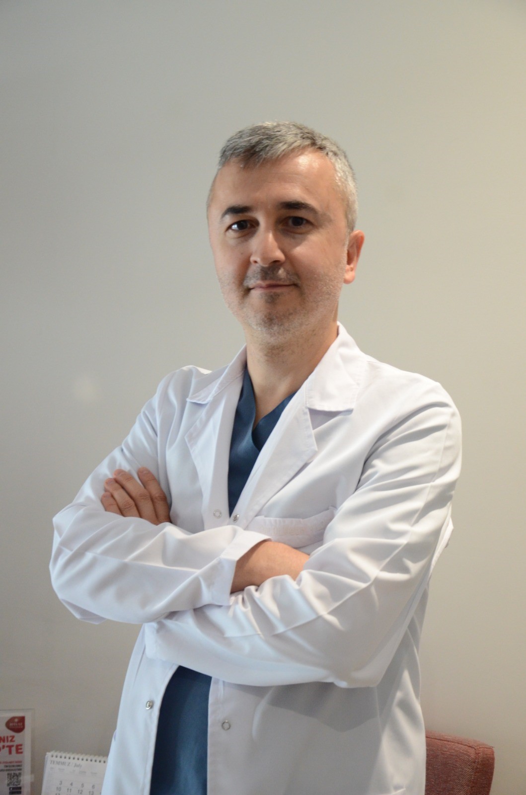 Göz Hastalıkları Uzmanı Op. Dr. Metin Yıldız, yaz aylarında artan
