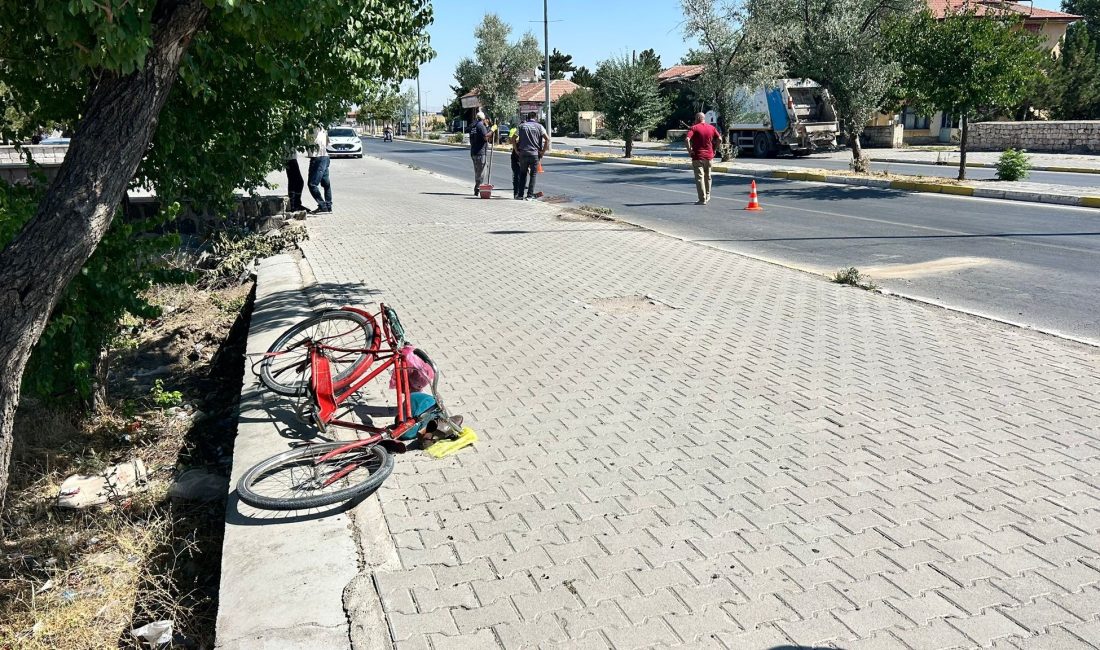 Kayseri'nin Tomarza ilçesinde meydana gelen olayda otomobilin çarptığı bisiklet sürücü