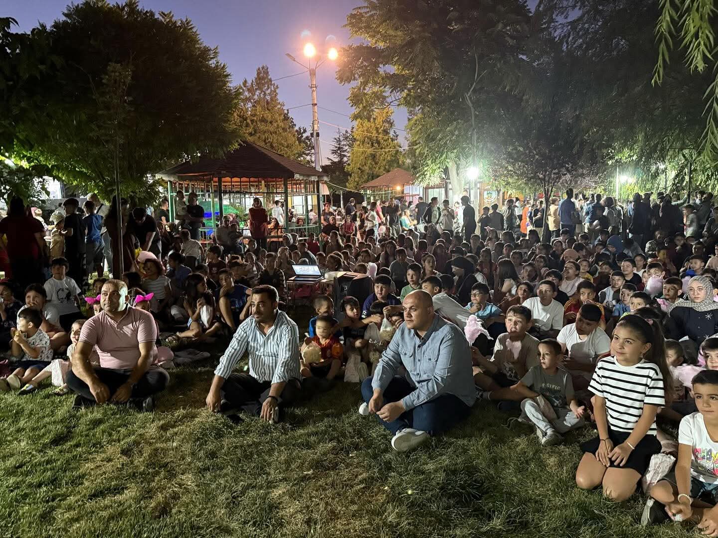 Ağaçören Belediyesi tarafından Açık Hava Sineması etkinliği organize edildi. Yapılan
