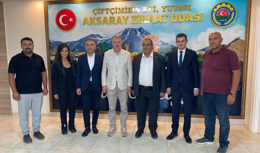 Toprak Mahsulleri Ofisi (TMO) Genel Müdürü Ahmet Güldal, beraberinde Alım