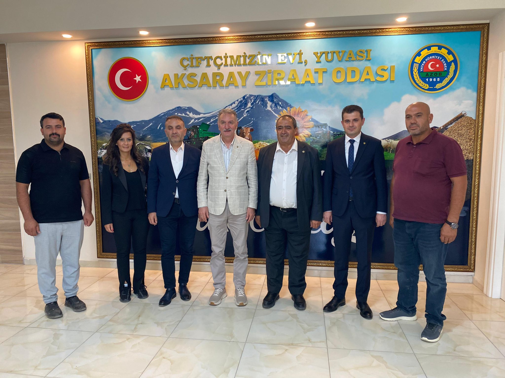 Toprak Mahsulleri Ofisi (TMO) Genel Müdürü Ahmet Güldal, beraberinde Alım