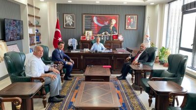 Aksaray İl Defterdarı Ahmet Günçavdı, Eskil Belediye Başkanı Mustafa Zavlak’a