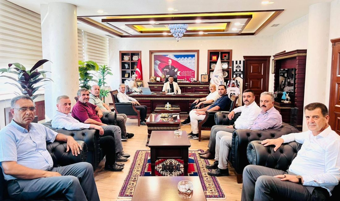 Eskil Belediye Başkanı Mustafa Zavlak, İl Genel Meclis üyeleri, Belediye