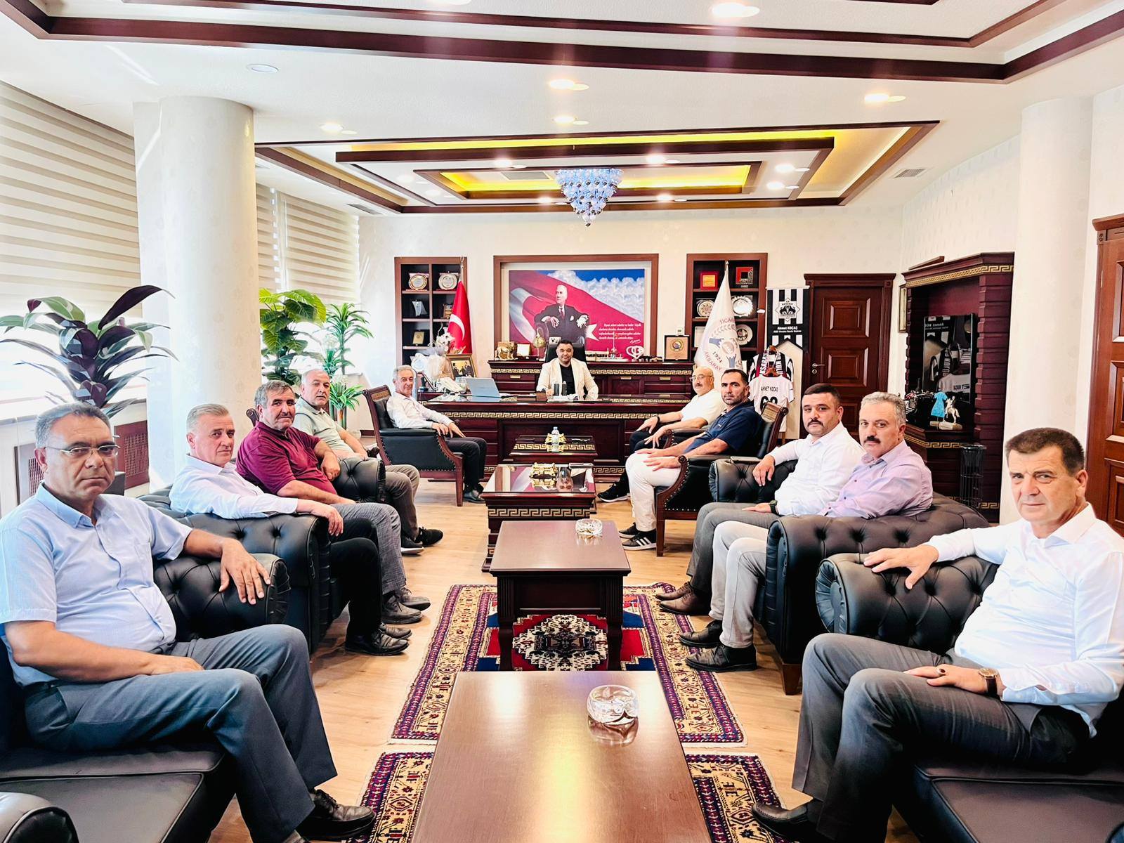 Eskil Belediye Başkanı Mustafa Zavlak, İl Genel Meclis üyeleri, Belediye