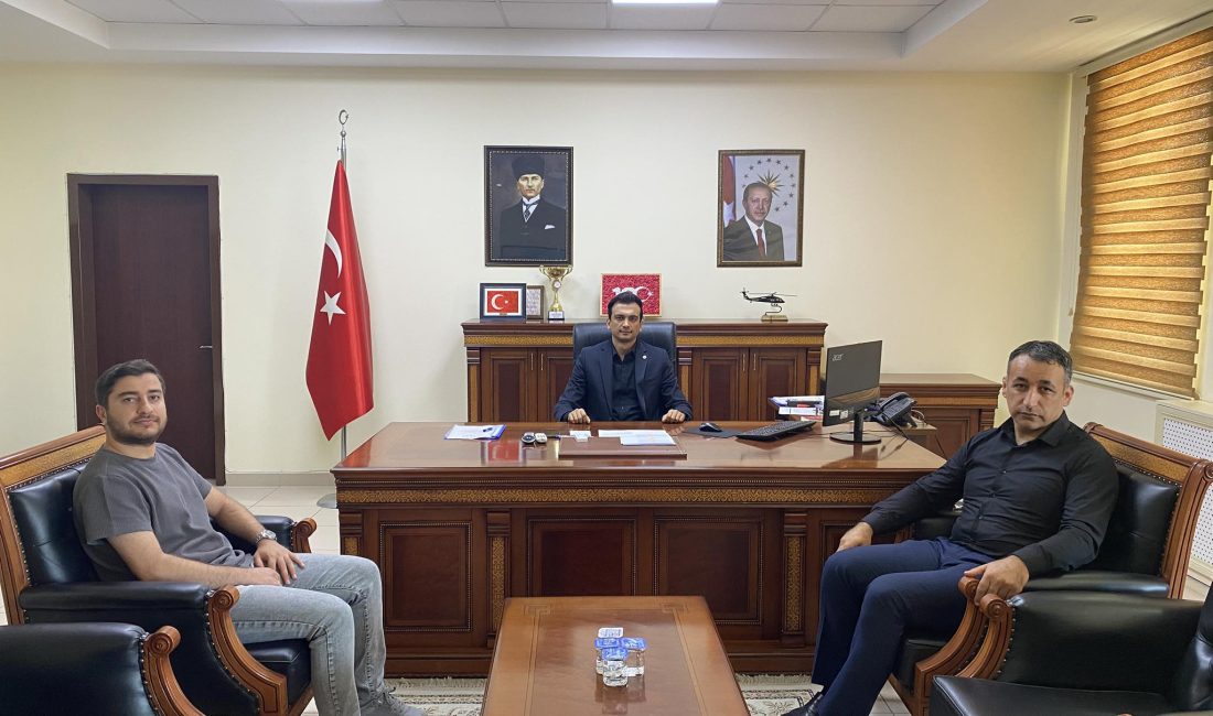 Eskil Meslek Yüksekokulu (MYO) Müdürü Prof. Dr. Mustafa Öz, ilçeye