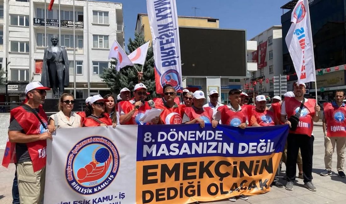 Aksaray'da eğitim sendikaları tarafından memurlara uygulanacak olan zam konusu meydana