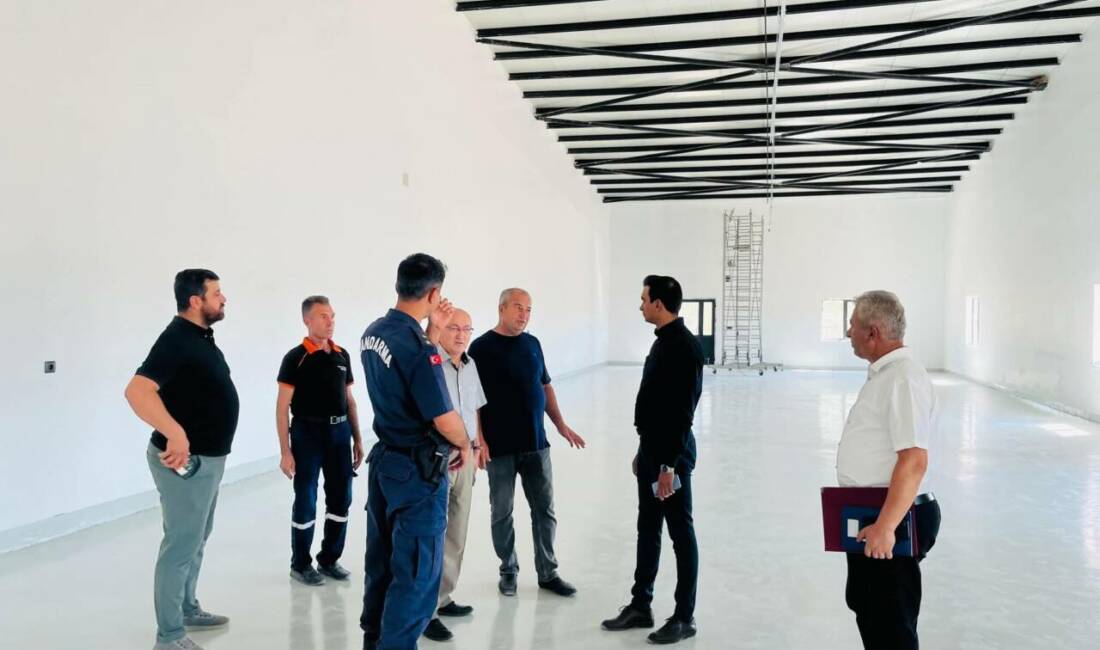 Eskil Kaymakamı Harun Uzar, ilçe genelinde yürütülen hizmetleri yerinde görmek