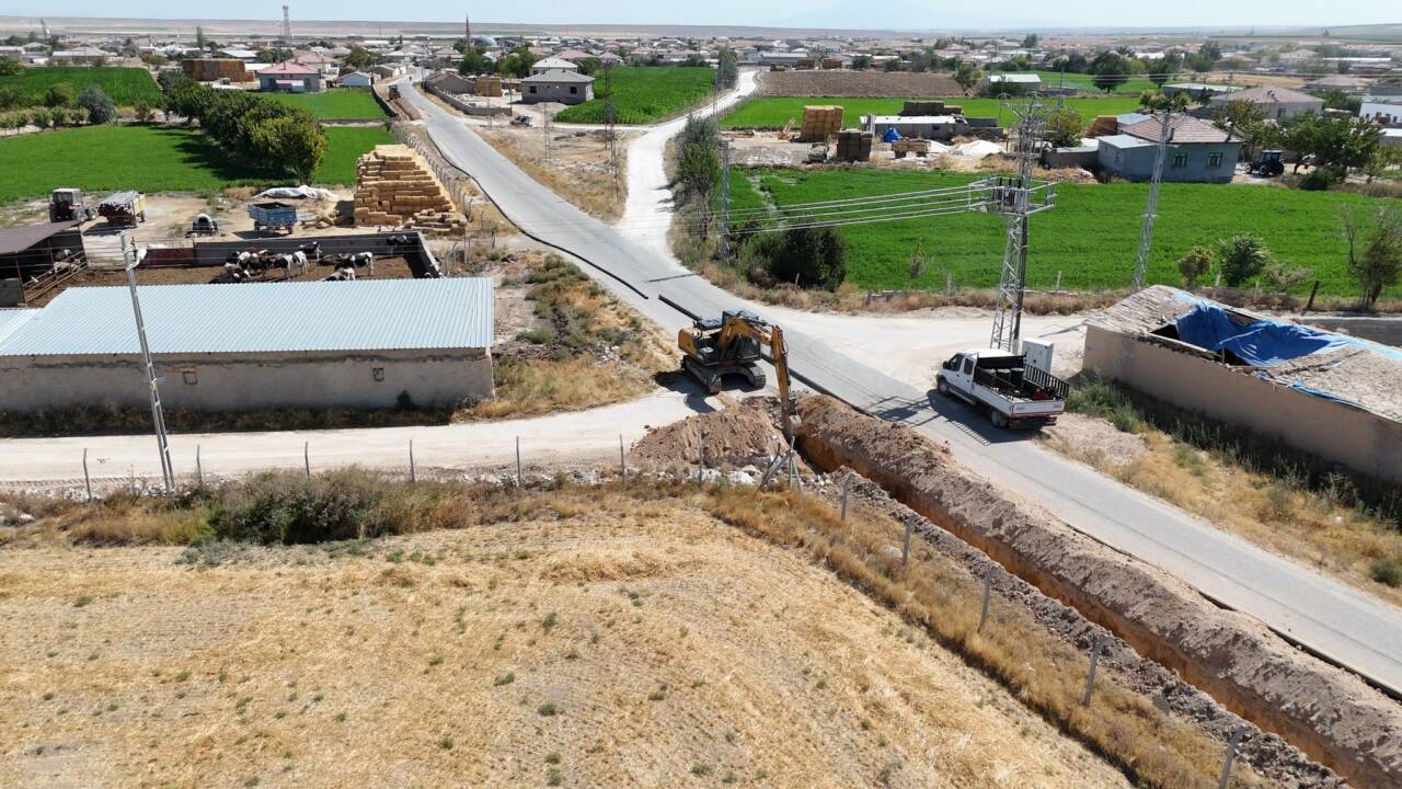 Aksaray İl Özel İdaresi, kırsal bölgelerde altyapıyı güçlendirmeye yönelik çalışmalarına