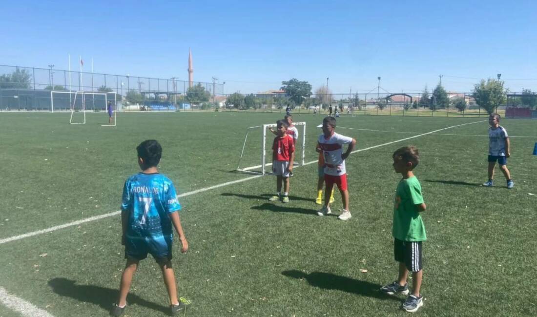 Sultanhanı Gençlik ve Spor İlçe Müdürlüğü bünyesinde gerçekleştirilen futbol