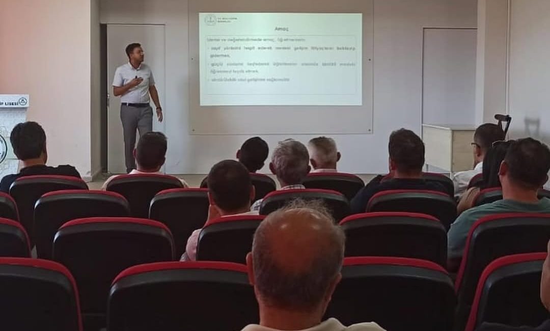 Aksaray’ın Gülağaç ilçesinde, öğretmenlerin sınıf içi etkinlikleri ve öğretim faaliyetlerinin