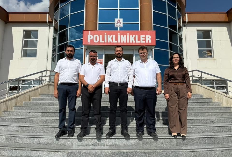 Dr. Furkan Maraşlıoğlu, Ortaköy’de sağlık birimlerini sürpriz ziyaretlerle denetledi, personelin