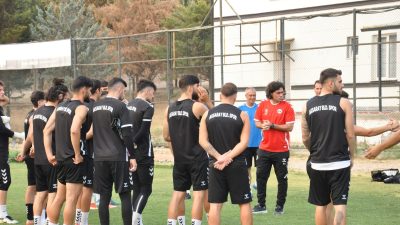 Afyon kampının son maçında Aksarayspor, İskenderunspor’a 0-2 yenildi. Gülpınar: “Skordan