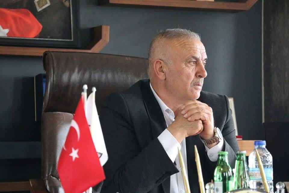 AK Parti’ye geçecek belediyeler arasında Aksaray’dan da bir belediye var! Aksaray Merkez ilçeye bağlı Yeşiltepe Belediye Başkanı İsmail Akpınar ve
