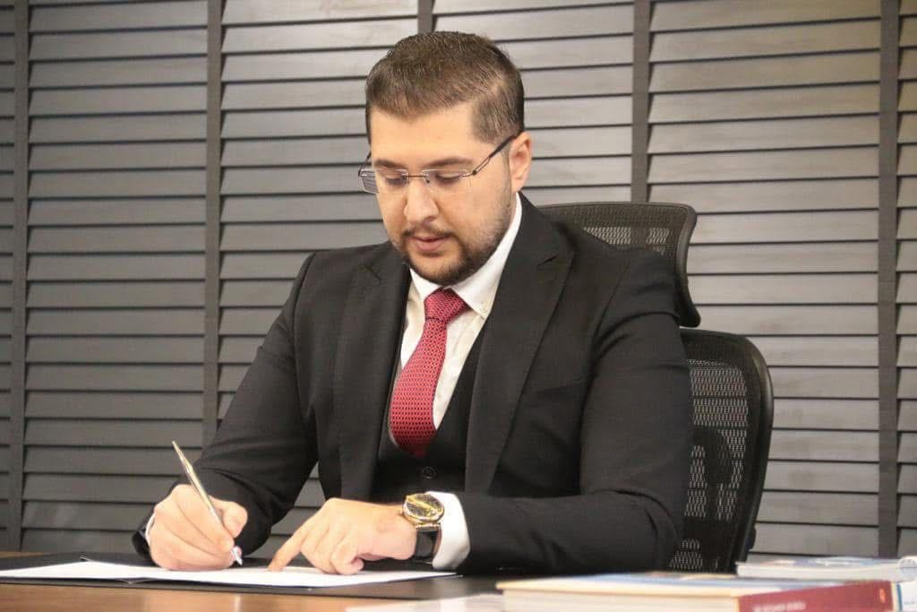 Osman Yılmaz, kongre öncesi flaş bir kararla aday olmayacağını duyurdu.