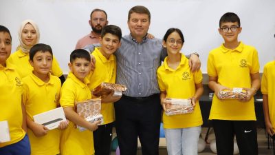 Bugün Aksaray’da gençlerin bilgi yarışması heyecanı yaşandı. Belediye Başkanı Evren