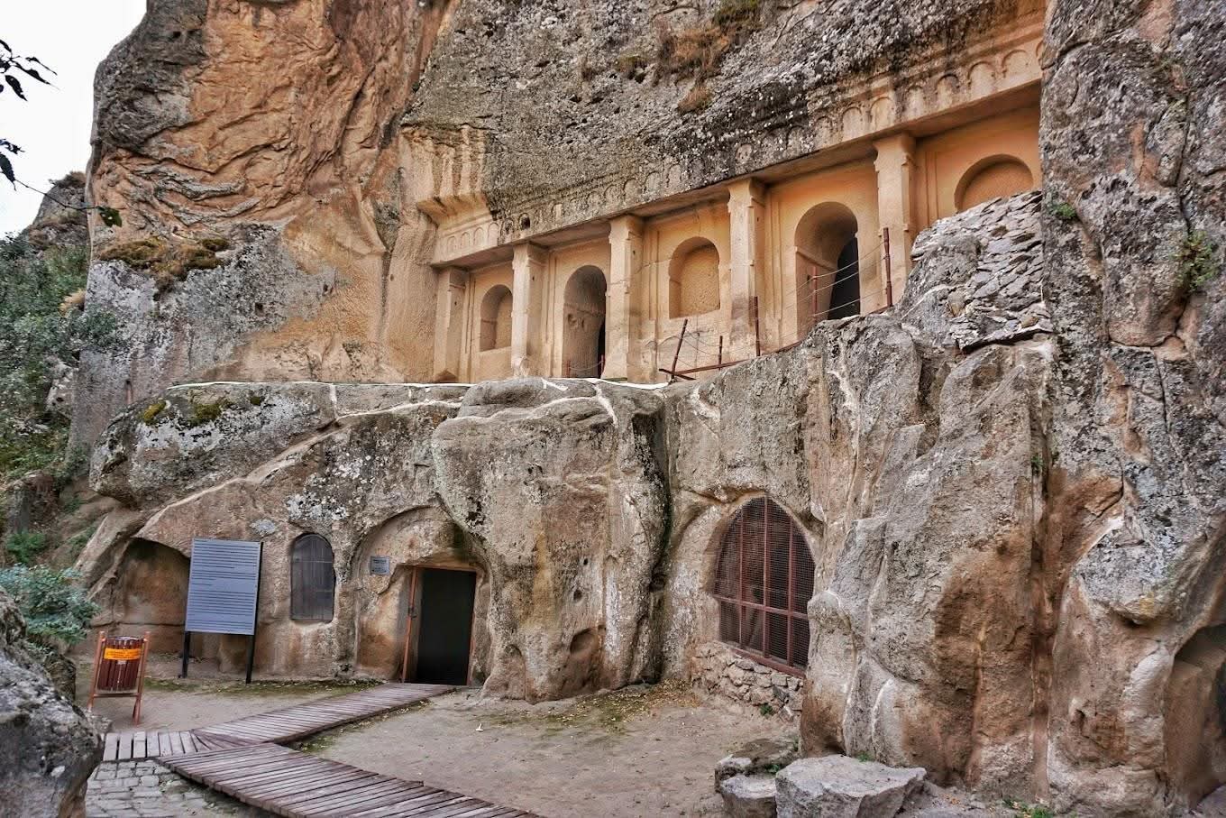 Aksaray Belediyesi, Ihlara Vadisi’nin zenginliklerini tanıtmaya devam ediyor. Tarihi