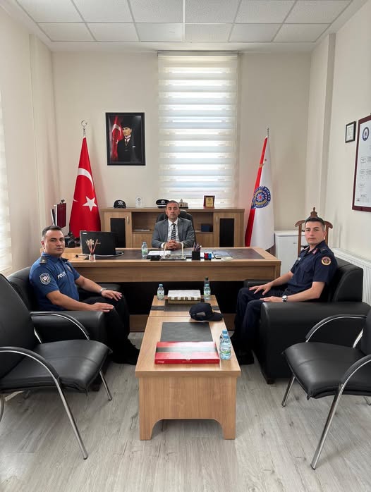 Sultanhanı Kaymakamı Bilal Göksun, İlçe Emniyet Müdürlüğü’nü ziyaret ederek, İlçe