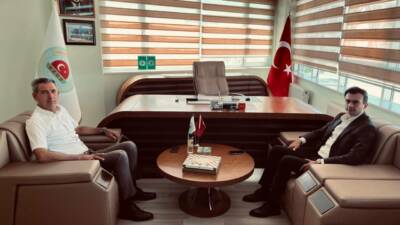 Eskil Kaymakamı Harun Uzar, ilçede yürütülen tarım faaliyetlerini yakından takip