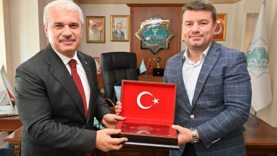Aksaray Valisi Mehmet Ali Kumbuzoğlu ile birlikte Konya Valisi İbrahim